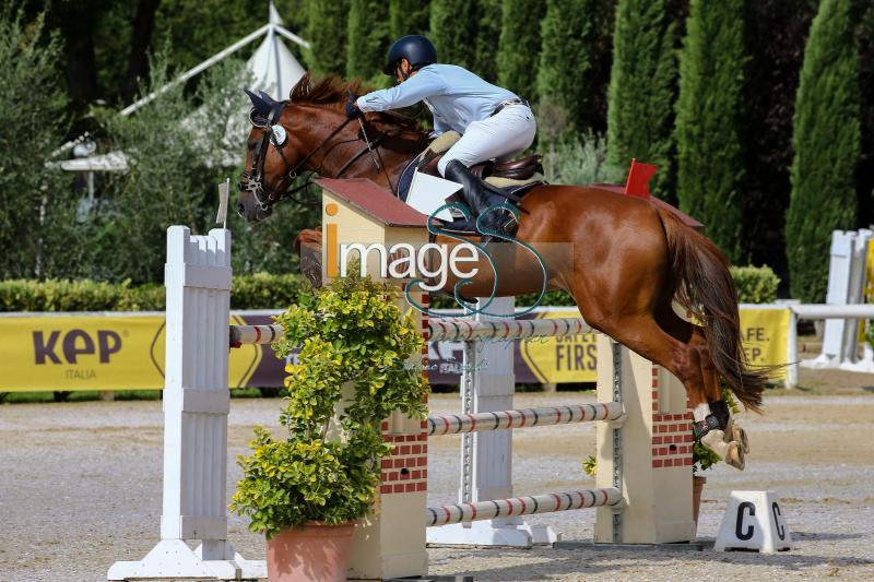 CANCOGNI_TWICKENHAM_ArTalent2020_SS7_9840.jpg