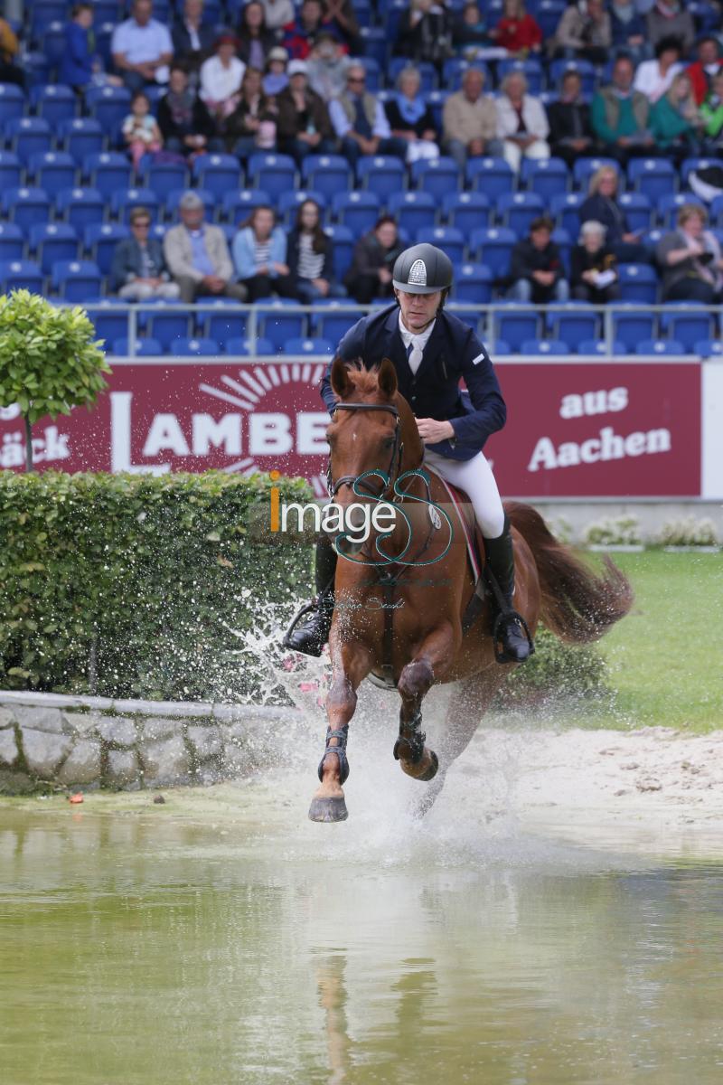 COUPE_Jubilee_Aachen2016_SS7_7943.jpg