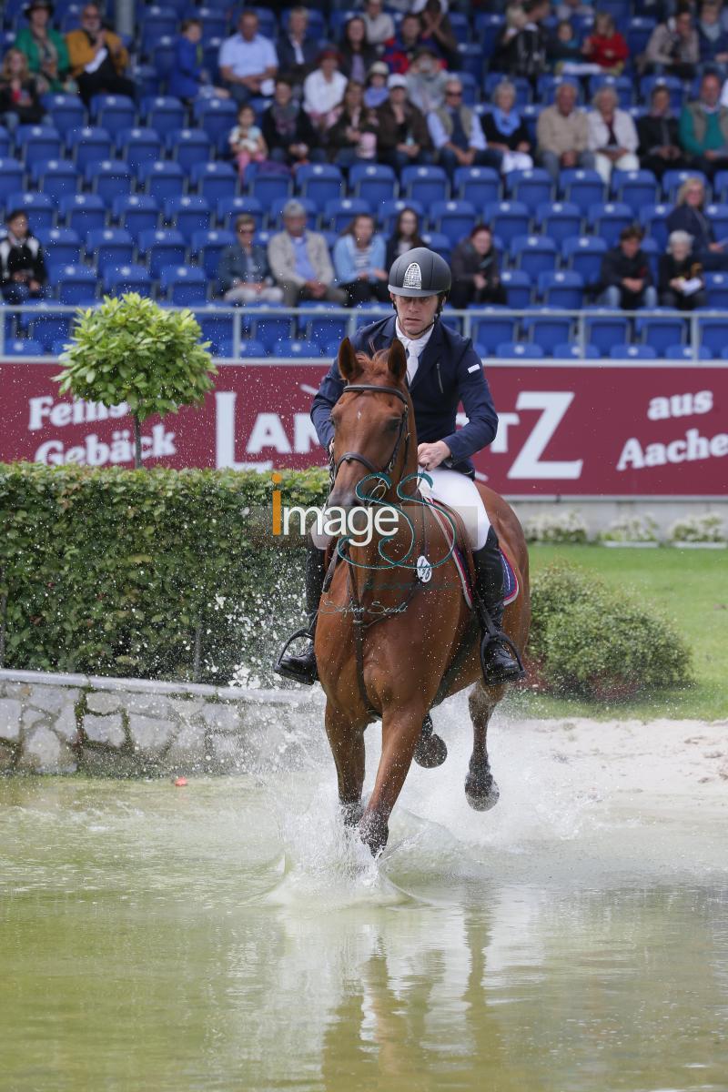 COUPE_Jubilee_Aachen2016_SS7_7946.jpg