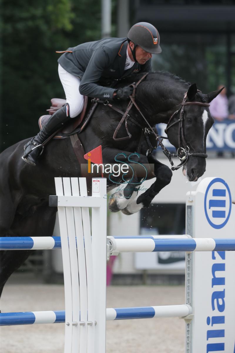 DUBBELDAM_Carusso_Rotterdam2016_SS7_4006.jpg