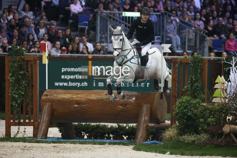 DUFRESNE_Looping_Geneve2017_SS7_2237.jpg