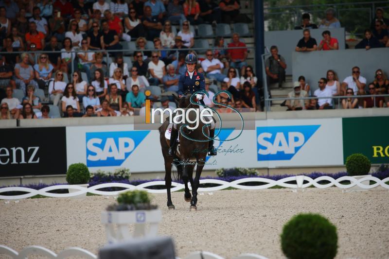 Dujardin_Erlentanz_Aachen2019_SS7_1996.jpg