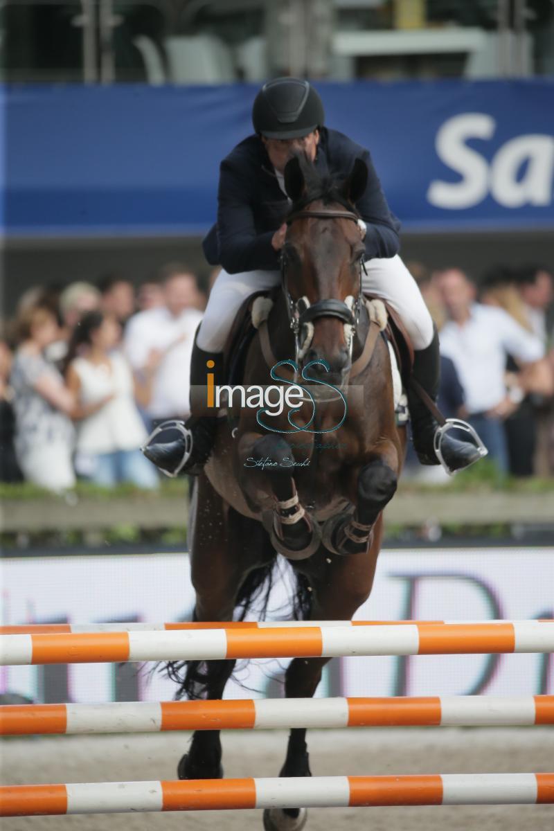 FERNANDEZ_Guru_Rotterdam2016_SS7_4211.jpg