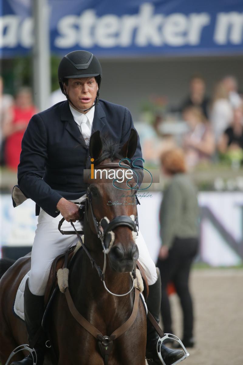 FERNANDEZ_Guru_Rotterdam2016_SS7_4213.jpg