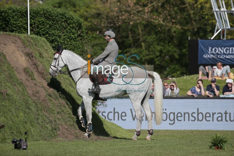 GAUDIANO_Neerhof_Amburgo2016_SS7_4987.jpg