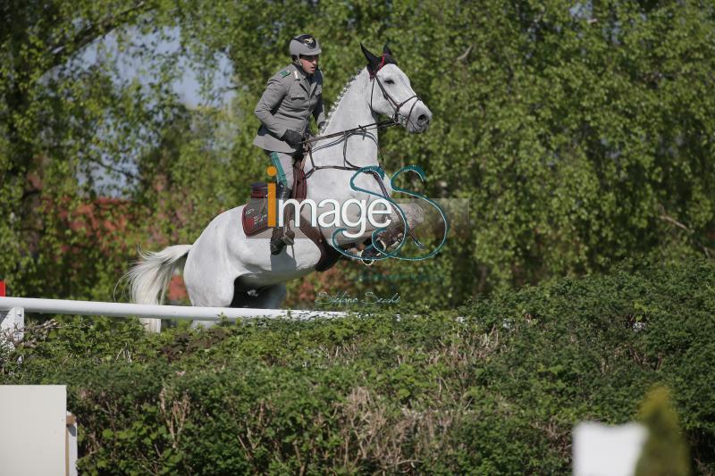 GAUDIANO_Neerhof_Amburgo2016_SS7_4997.jpg
