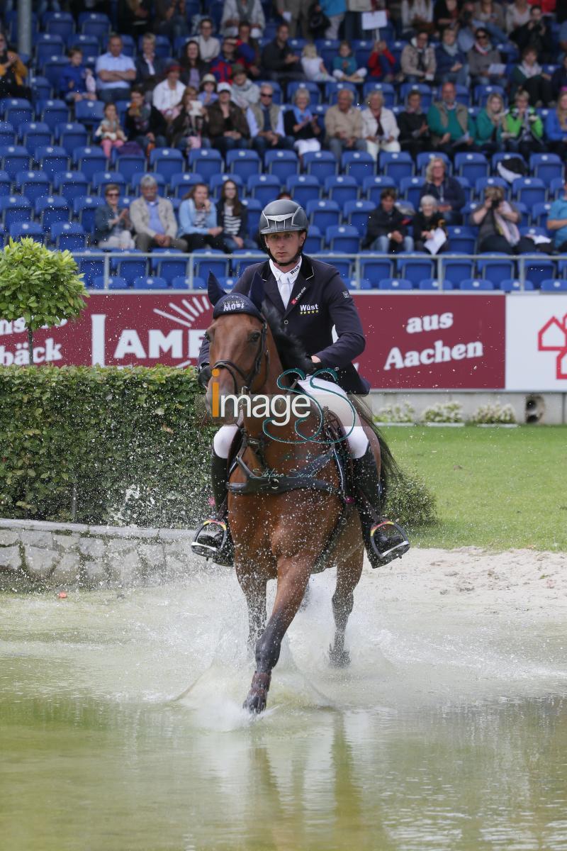 HASSMANN_Chicca_Aachen2016_SS7_7875.jpg