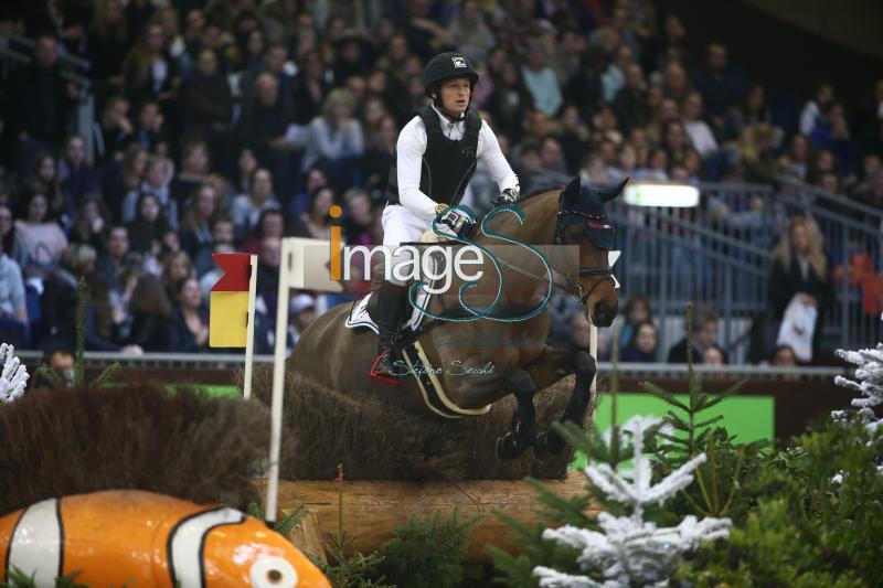 JUNG_Corazon_Geneve2017_SS7_2127.jpg