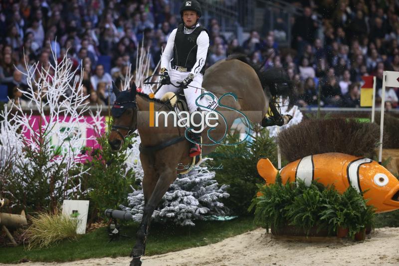 JUNG_Corazon_Geneve2017_SS7_2148.jpg