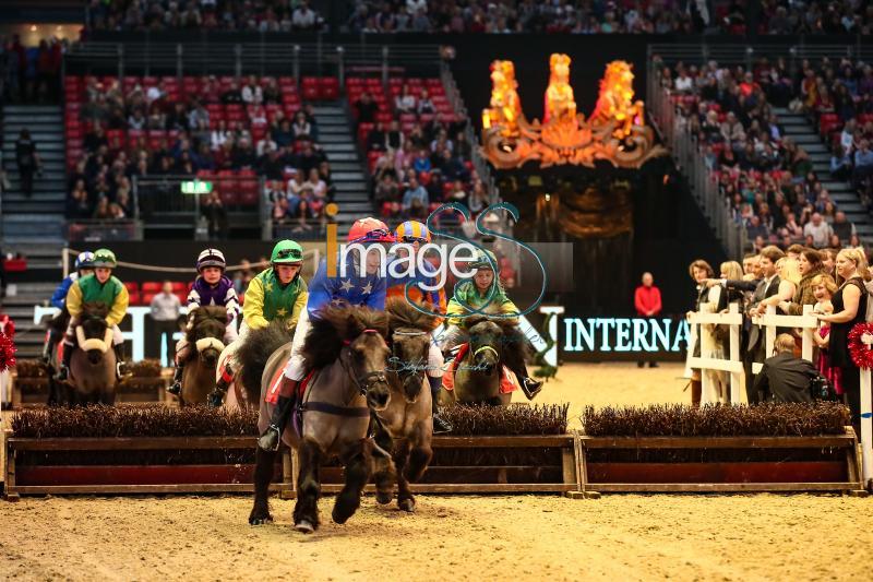 PonyGrandNational_London2016_SS7_3983.JPG