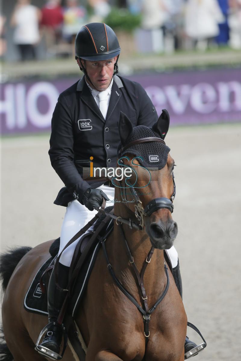 SCHRODER_Lausejunge_Rotterdam2016_SS7_4174.jpg