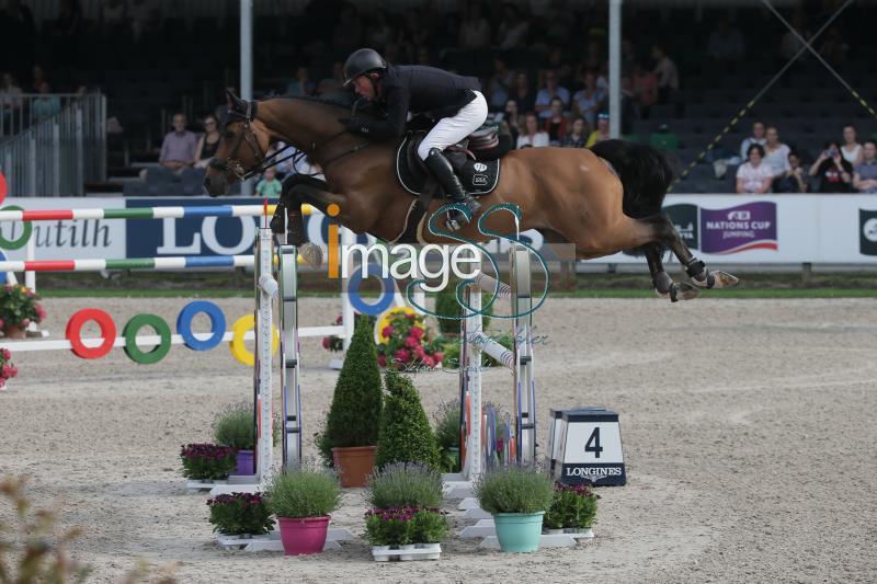 SCHRODER_Lausejunge_Rotterdam2016_SS7_4177.jpg
