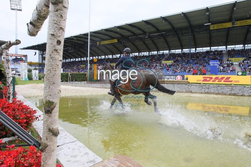 STUHLMEYER_Savage_Aachen2016_SS8_8933.jpg